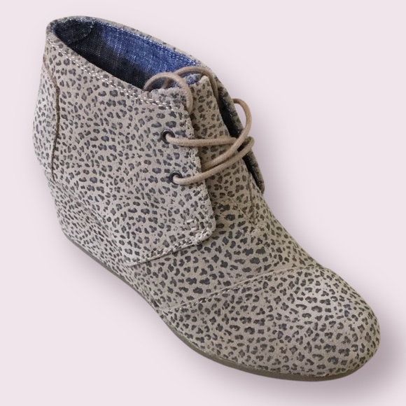 NEW TOMS Cheetah Print Ankle Bootie - Picture 4 of 14